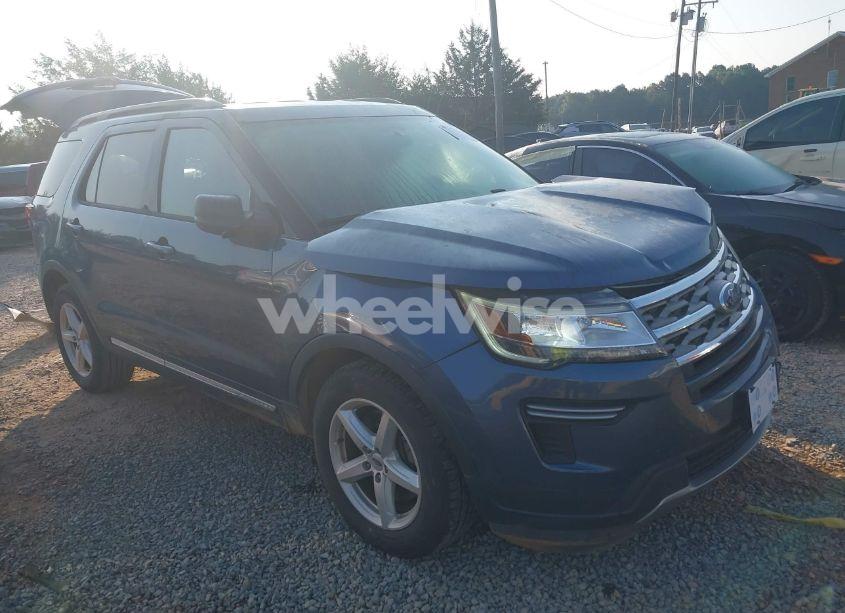 2018 Ford Explorer XLT (VIN 1FM5K7D88JGA39528) main photo