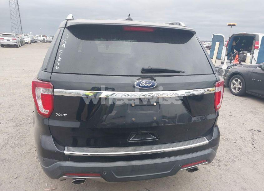 Photo 15 of 2018 Ford Explorer XLT (VIN 1FM5K7D88JGA51890)