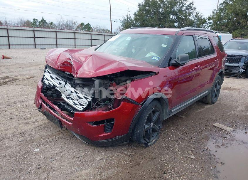 Photo 2 of 2019 Ford Explorer XLT (VIN 1FM5K7D88KGA59845)