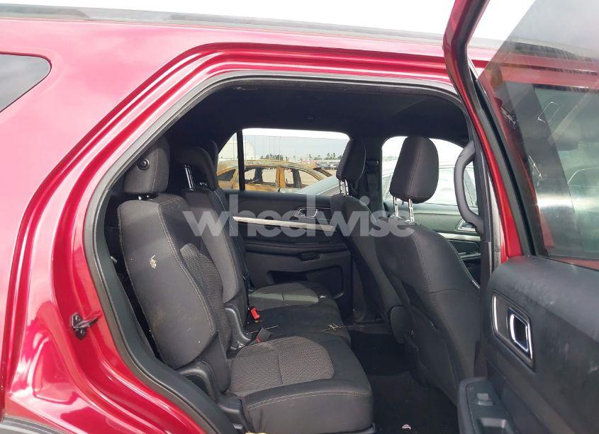 Photo 8 of 2019 Ford Explorer XLT (VIN 1FM5K7D88KGA59845)