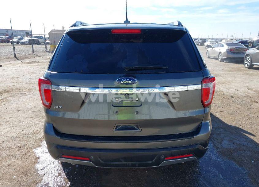 Photo 16 of 2019 Ford Explorer XLT (VIN 1FM5K7D88KGA87807)