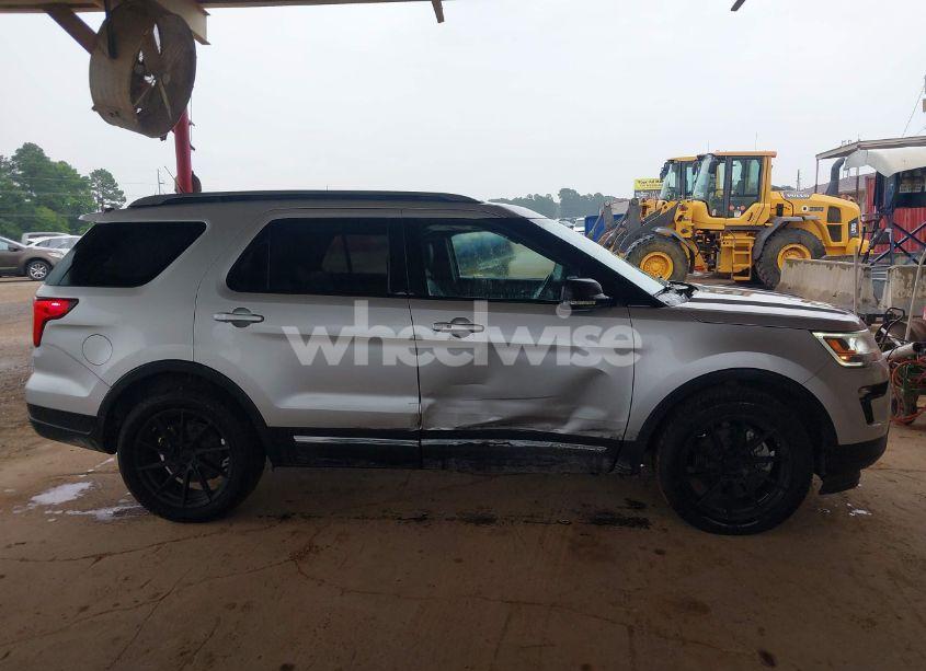 Photo 13 of 2019 Ford Explorer XLT (VIN 1FM5K7D88KGA88469)