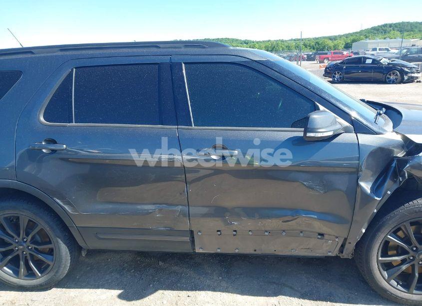 Photo 14 of 2019 Ford Explorer XLT (VIN 1FM5K7D88KGA88682)