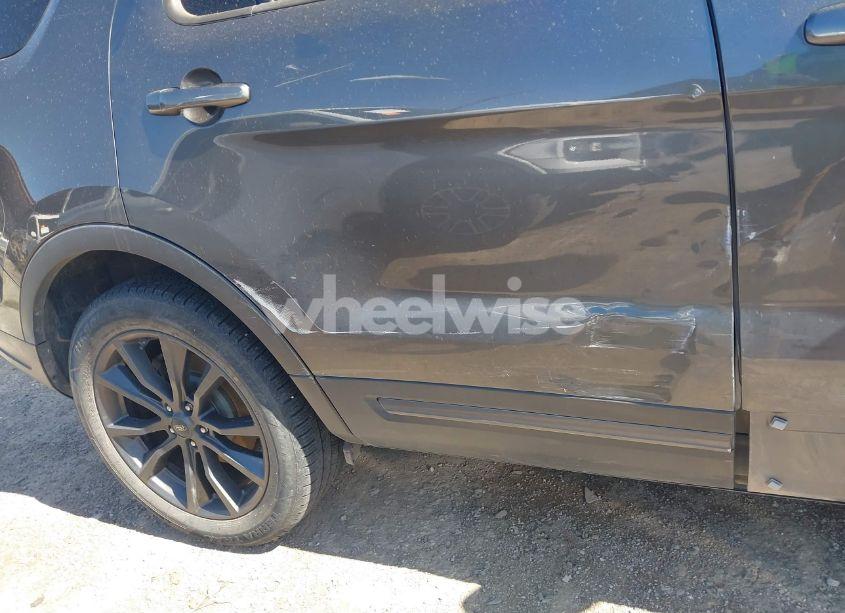 Photo 19 of 2019 Ford Explorer XLT (VIN 1FM5K7D88KGA88682)