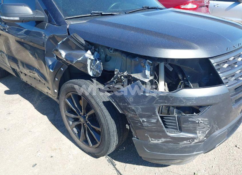 Photo 6 of 2019 Ford Explorer XLT (VIN 1FM5K7D88KGA88682)