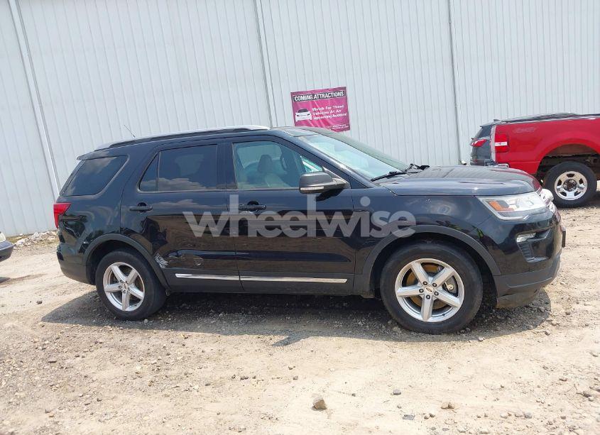 Photo 13 of 2019 Ford Explorer XLT (VIN 1FM5K7D88KGA92134)