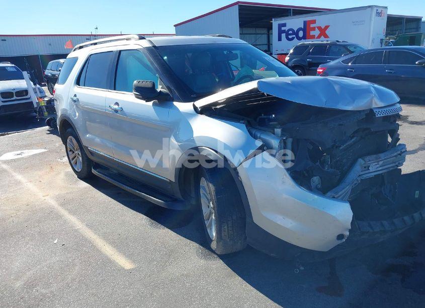 2013 Ford Explorer XLT (VIN 1FM5K7D89DGA36240) main photo