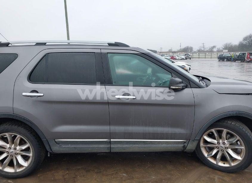 Photo 13 of 2013 Ford Explorer XLT (VIN 1FM5K7D89DGA37498)