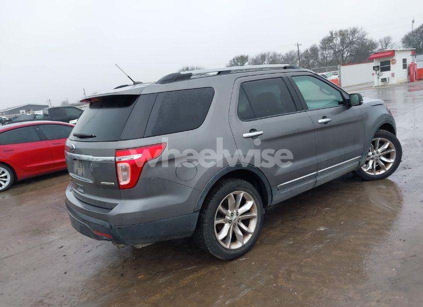 Photo 4 of 2013 Ford Explorer XLT (VIN 1FM5K7D89DGA37498)