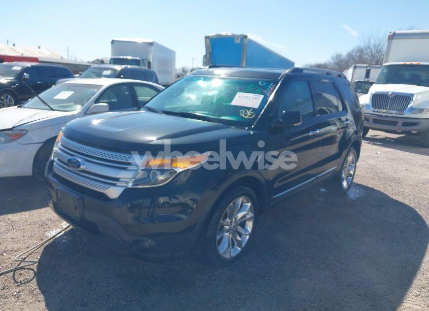 Photo 2 of 2013 Ford Explorer XLT (VIN 1FM5K7D89DGA40949)
