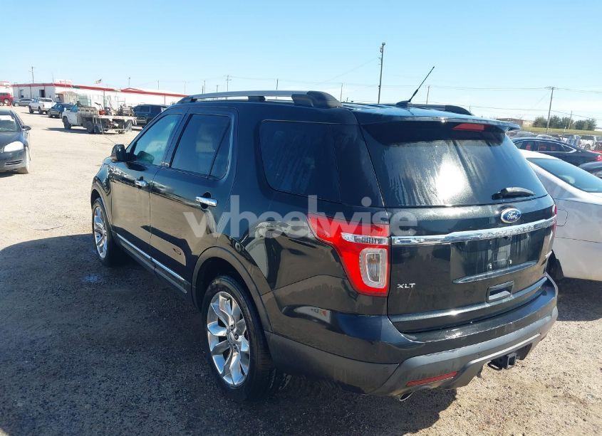 Photo 3 of 2013 Ford Explorer XLT (VIN 1FM5K7D89DGA40949)
