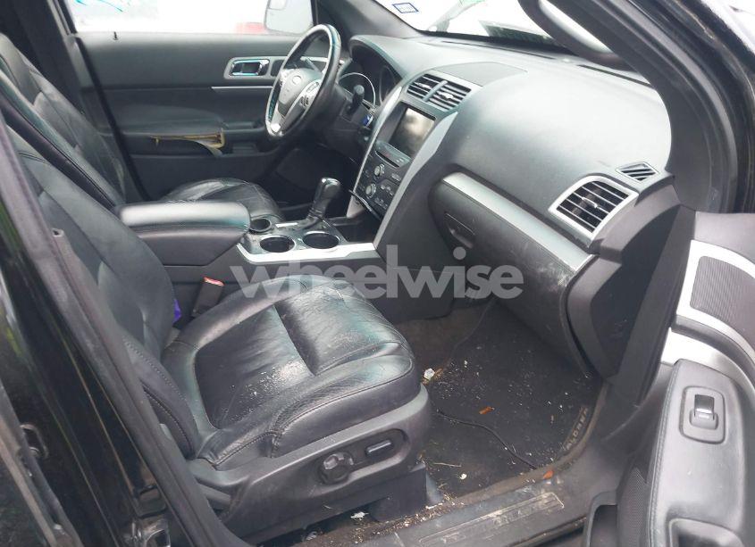 Photo 5 of 2013 Ford Explorer XLT (VIN 1FM5K7D89DGA40949)