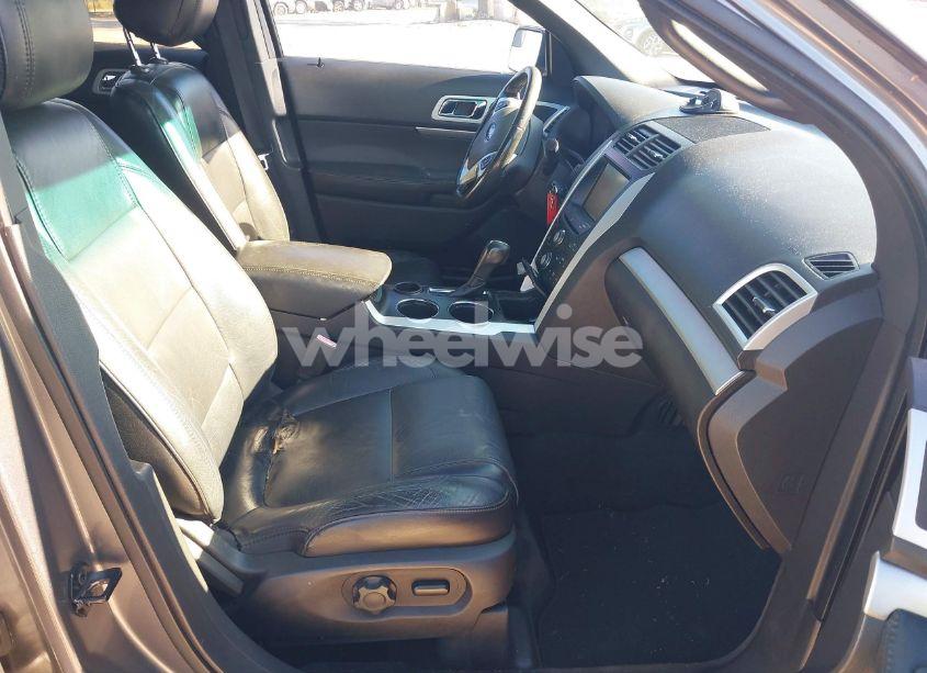 Photo 5 of 2013 Ford Explorer XLT (VIN 1FM5K7D89DGA49344)