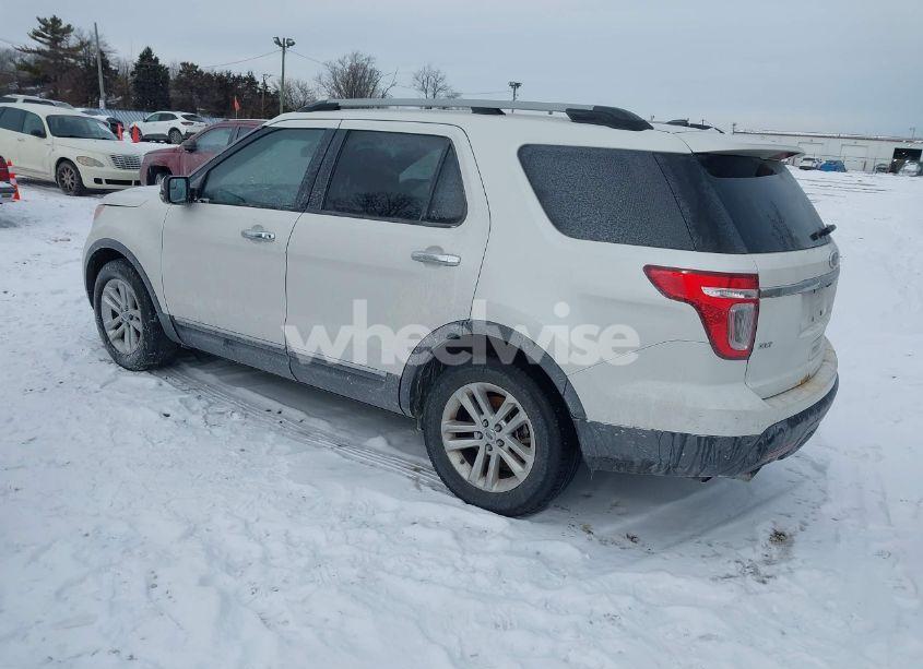 Photo 3 of 2013 Ford Explorer XLT (VIN 1FM5K7D89DGA74714)
