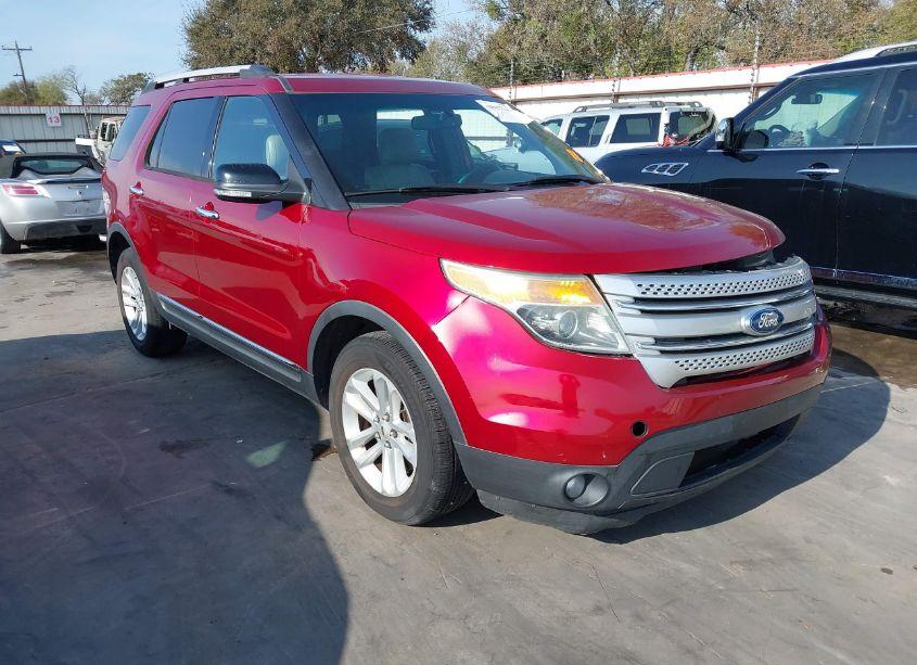 2013 Ford Explorer XLT (VIN 1FM5K7D89DGB51369) main photo