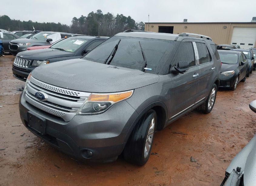 Photo 2 of 2013 Ford Explorer XLT (VIN 1FM5K7D89DGC23607)