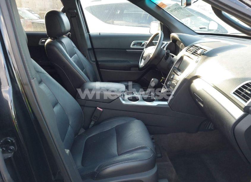 Photo 5 of 2013 Ford Explorer XLT (VIN 1FM5K7D89DGC38592)