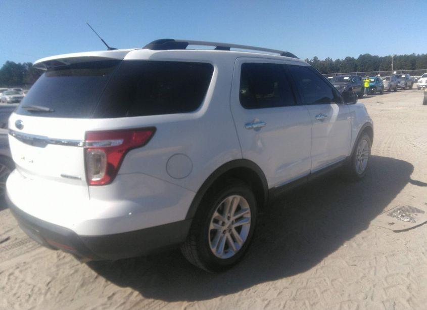 Photo 4 of 2013 Ford Explorer XLT (VIN 1FM5K7D89DGC89929)