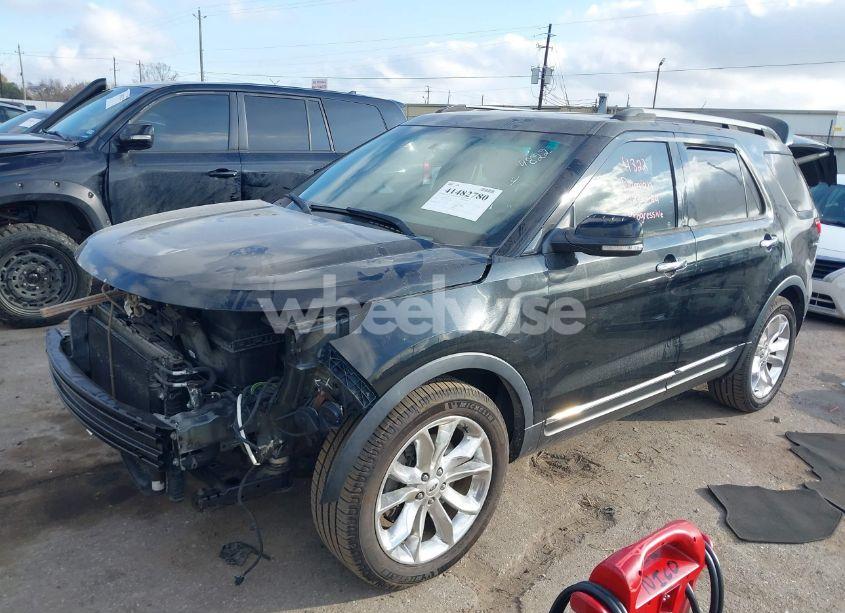 Photo 2 of 2014 Ford Explorer XLT (VIN 1FM5K7D89EGB23962)