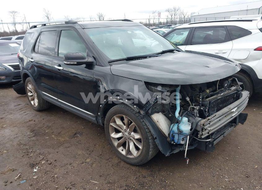 2014 Ford Explorer XLT (VIN 1FM5K7D89EGB50661) main photo