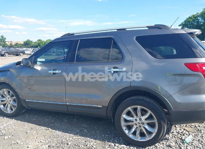 Photo 14 of 2014 Ford Explorer XLT (VIN 1FM5K7D89EGC22670)