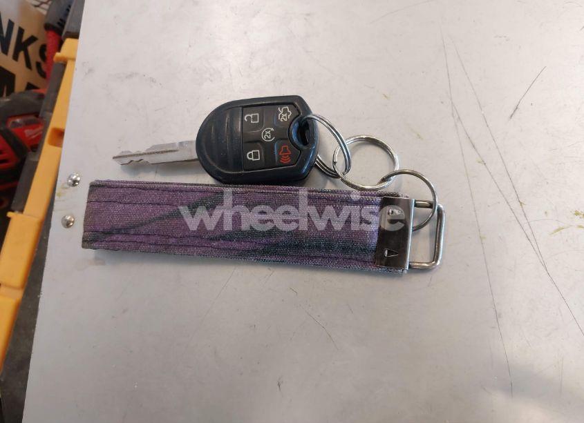 Photo 11 of 2015 Ford Explorer XLT (VIN 1FM5K7D89FGC05157)