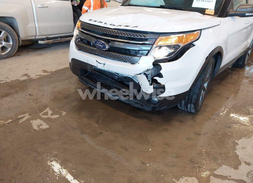 Photo 6 of 2015 Ford Explorer XLT (VIN 1FM5K7D89FGC05157)