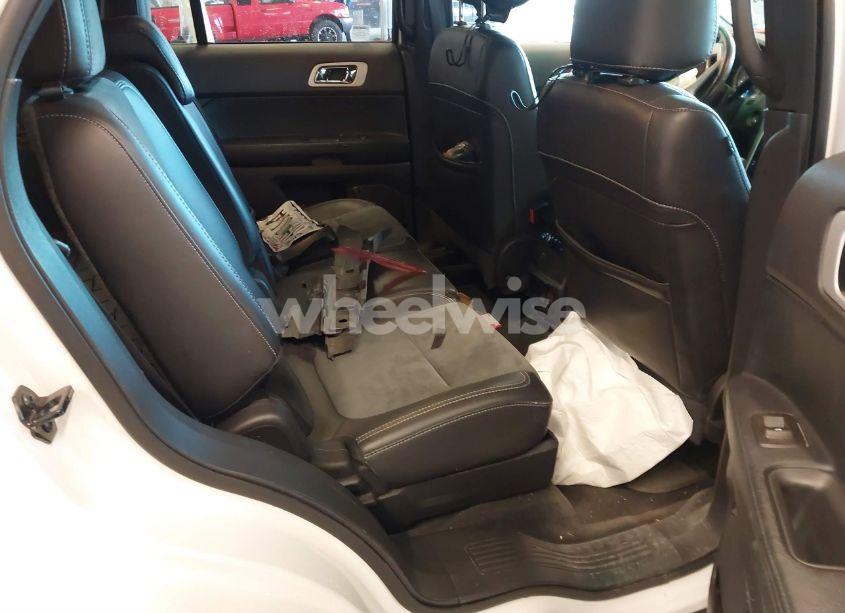 Photo 8 of 2015 Ford Explorer XLT (VIN 1FM5K7D89FGC05157)