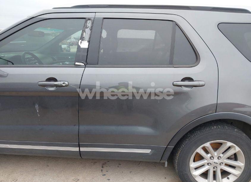 Photo 14 of 2016 Ford Explorer XLT (VIN 1FM5K7D89GGA47548)