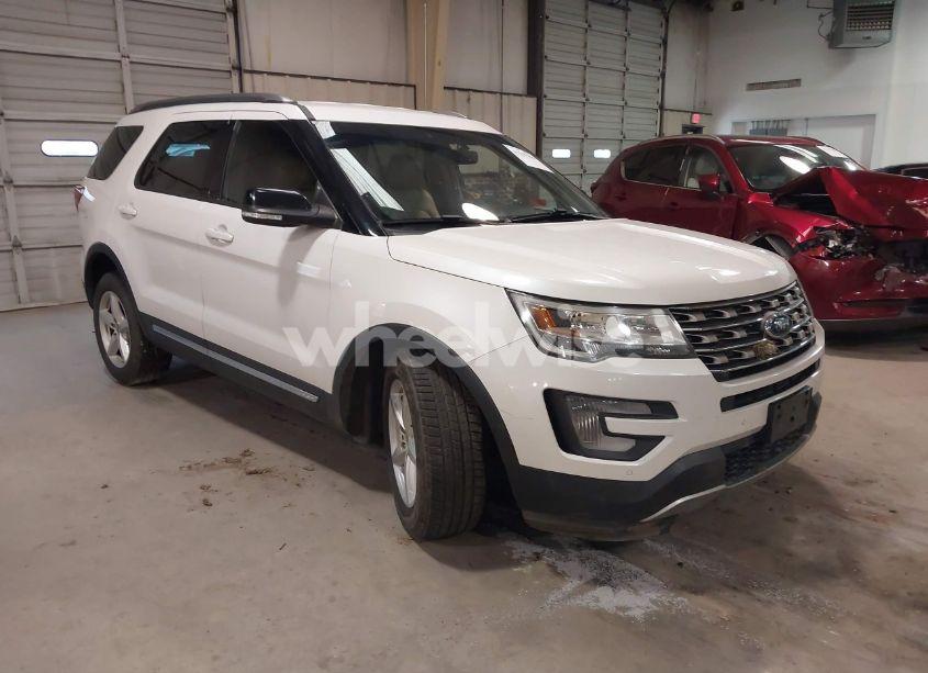 2016 Ford Explorer XLT (VIN 1FM5K7D89GGA93414) main photo