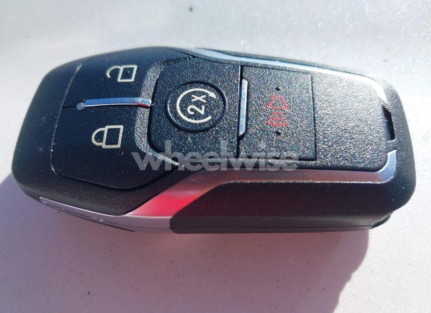 Photo 11 of 2016 Ford Explorer XLT (VIN 1FM5K7D89GGB72792)