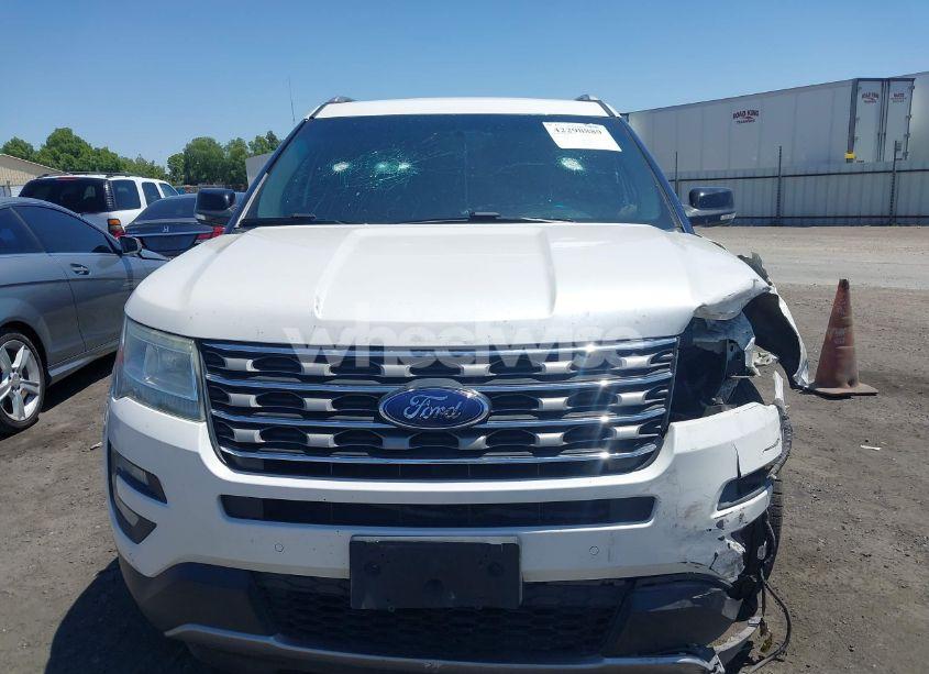 Photo 12 of 2016 Ford Explorer XLT (VIN 1FM5K7D89GGB72792)