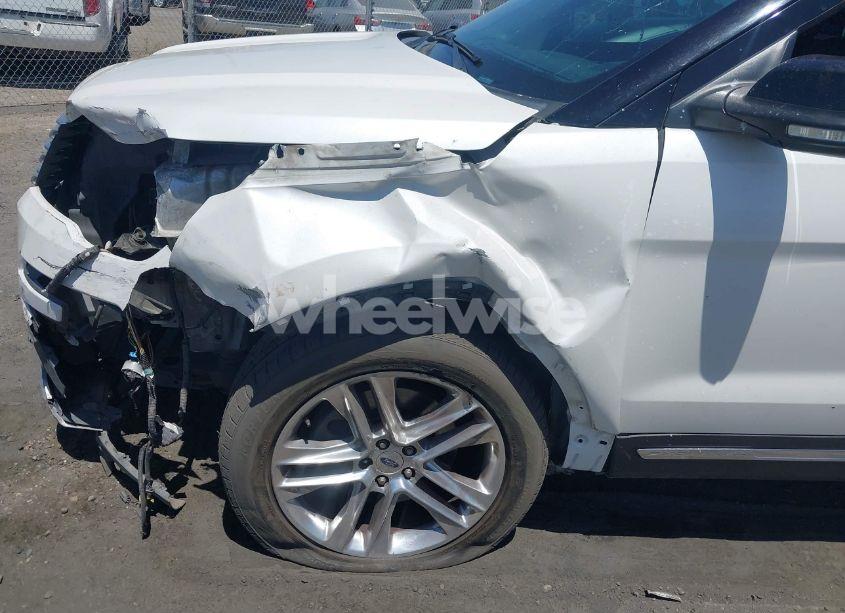 Photo 21 of 2016 Ford Explorer XLT (VIN 1FM5K7D89GGB72792)