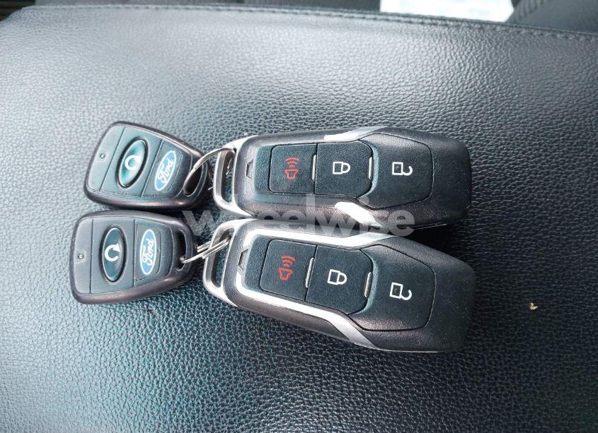 Photo 11 of 2016 Ford Explorer XLT (VIN 1FM5K7D89GGC55350)