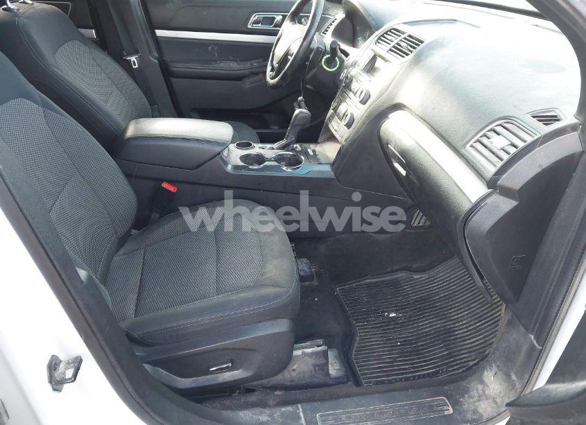 Photo 5 of 2016 Ford Explorer XLT (VIN 1FM5K7D89GGC55350)