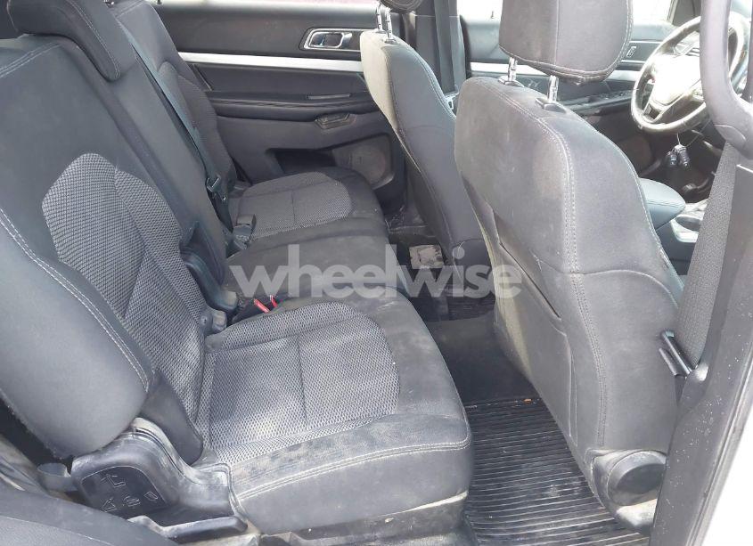 Photo 8 of 2016 Ford Explorer XLT (VIN 1FM5K7D89GGC55350)