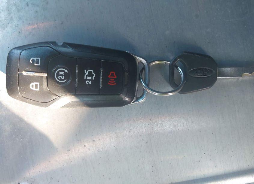 Photo 11 of 2017 Ford Explorer XLT (VIN 1FM5K7D89HGA68711)