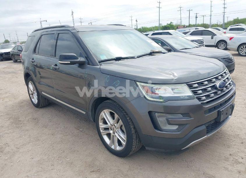 2017 Ford Explorer XLT (VIN 1FM5K7D89HGB14070) main photo
