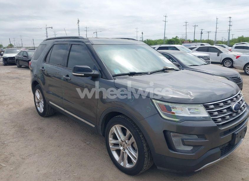 Photo 6 of 2017 Ford Explorer XLT (VIN 1FM5K7D89HGB14070)