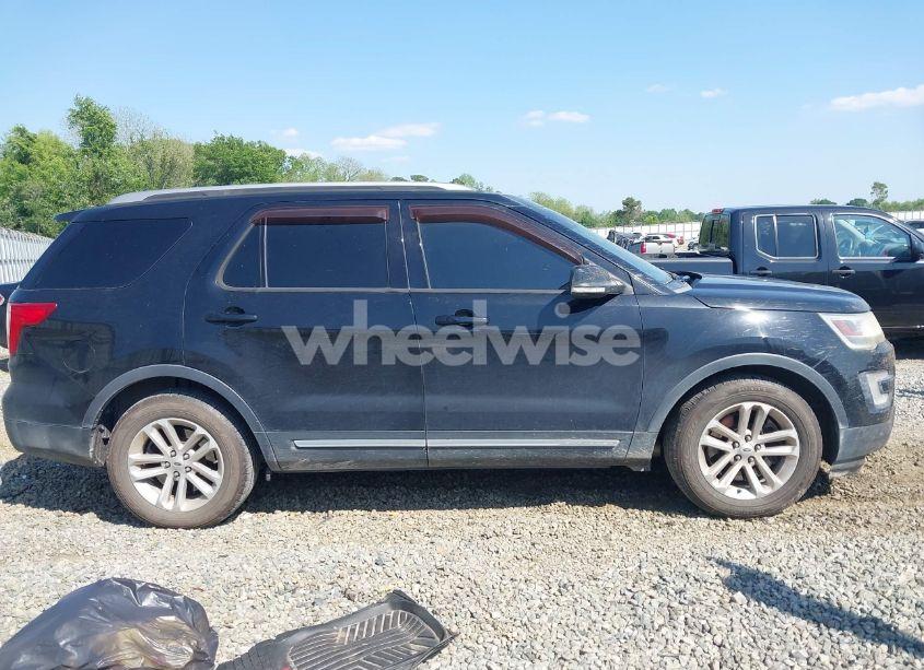 Photo 13 of 2017 Ford Explorer XLT (VIN 1FM5K7D89HGB71482)