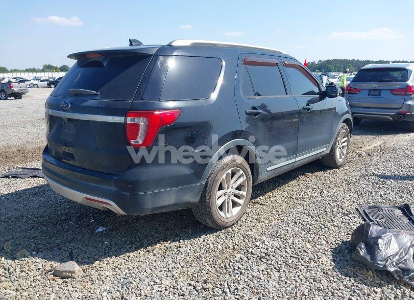Photo 4 of 2017 Ford Explorer XLT (VIN 1FM5K7D89HGB71482)