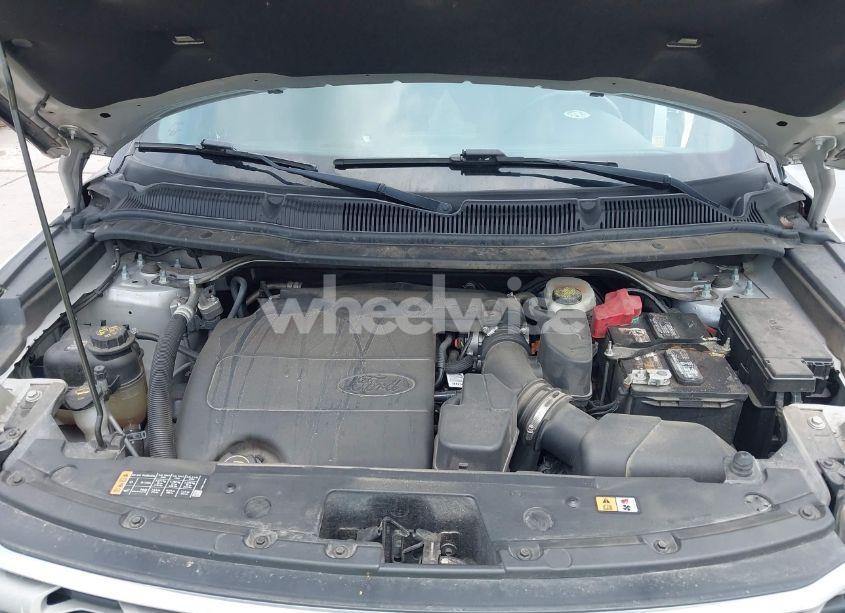 Photo 10 of 2017 Ford Explorer XLT (VIN 1FM5K7D89HGB79520)