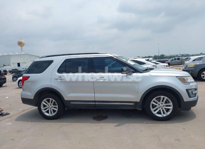 Photo 13 of 2017 Ford Explorer XLT (VIN 1FM5K7D89HGB79520)