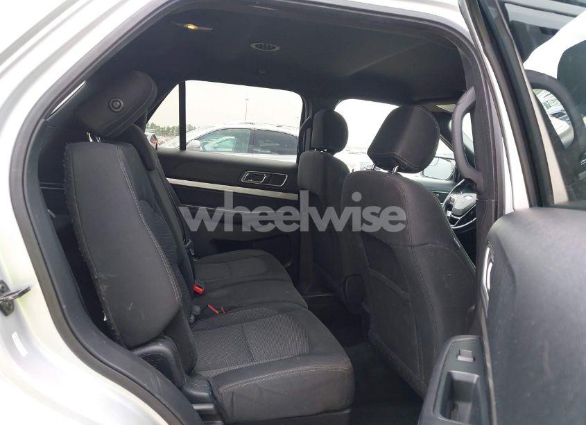 Photo 8 of 2017 Ford Explorer XLT (VIN 1FM5K7D89HGB79520)