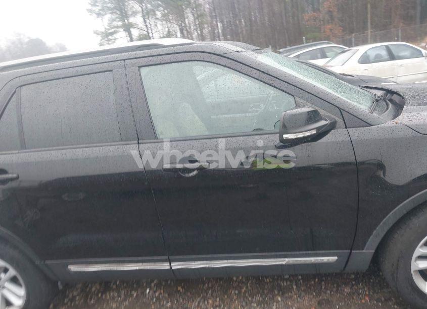 Photo 13 of 2017 Ford Explorer XLT (VIN 1FM5K7D89HGD35006)