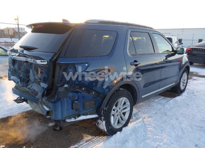 Photo 4 of 2017 Ford Explorer XLT (VIN 1FM5K7D89HGD36852)