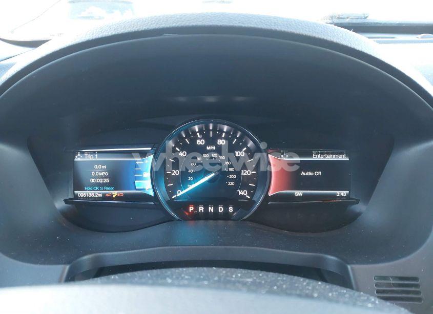 Photo 7 of 2017 Ford Explorer XLT (VIN 1FM5K7D89HGD36852)