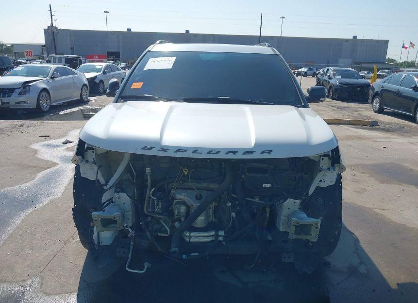 Photo 13 of 2017 Ford Explorer XLT (VIN 1FM5K7D89HGE10867)