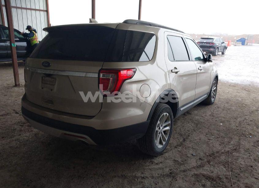 Photo 4 of 2017 Ford Explorer XLT (VIN 1FM5K7D89HGE11002)