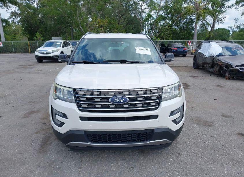Photo 12 of 2017 Ford Explorer XLT (VIN 1FM5K7D89HGE21643)
